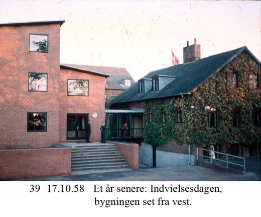 Ny hovedbygning indvies på Egå Efterskole - 1958 Ny hovedbygning indvies på Egå Efterskole - 1958